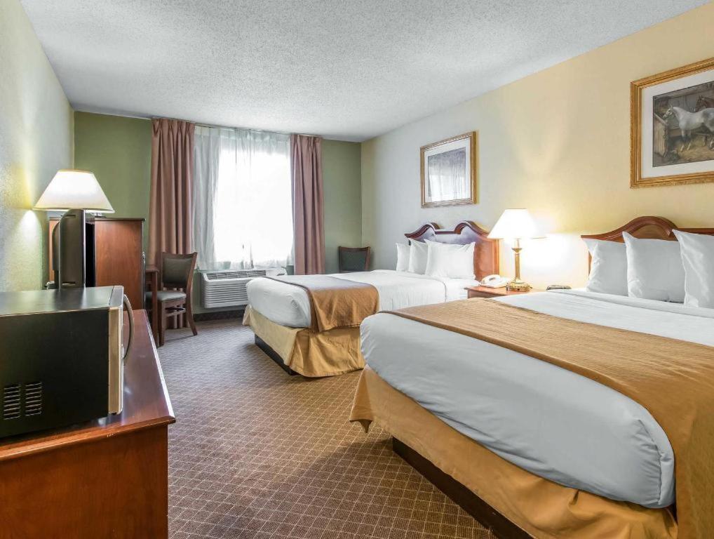 Quality Inn Danville Exteriör bild