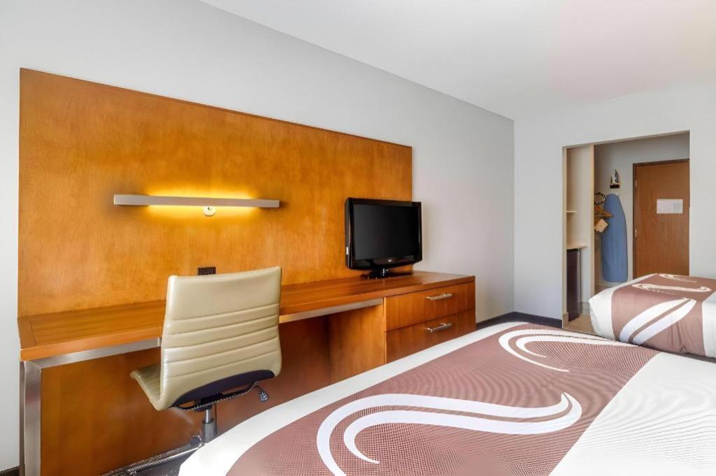 Quality Inn Danville Exteriör bild