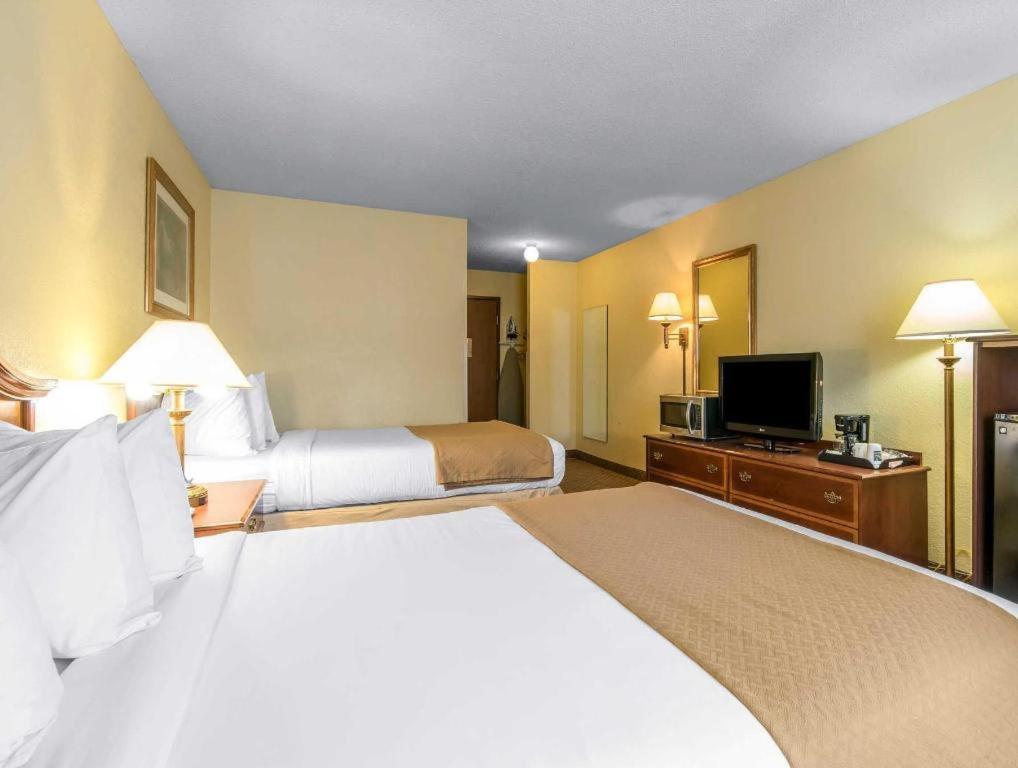 Quality Inn Danville Exteriör bild